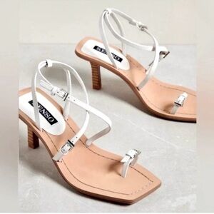 SENSO White Buckle Strap Sandals